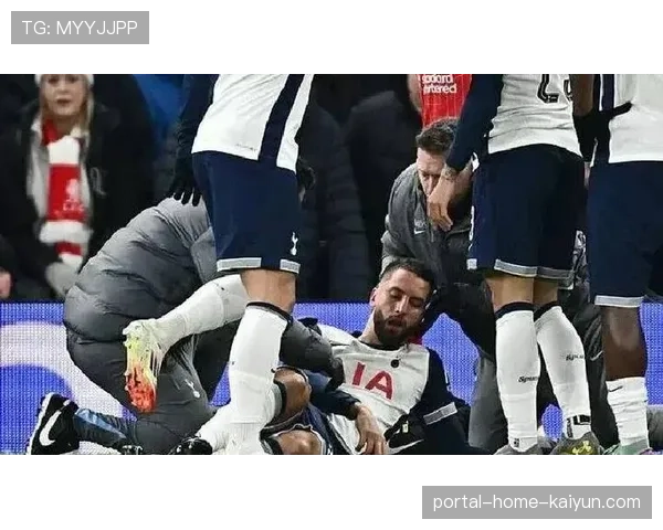 热刺中场核心集体缺阵 三中卫体系在德比战中彻底失效